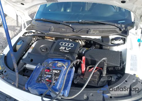 2002 Audi Tt 1.8L z USA, uszkodzony, nr VIN TRUUT28N921017855